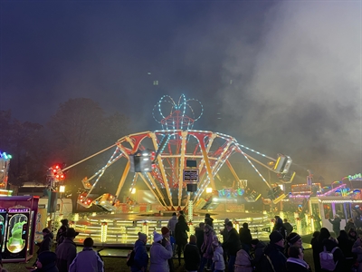 Bild eines Fahrgeschäftes